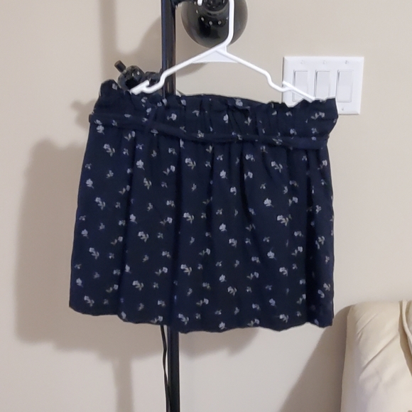 Black Floral Mini Skirt - Picture 3 of 3